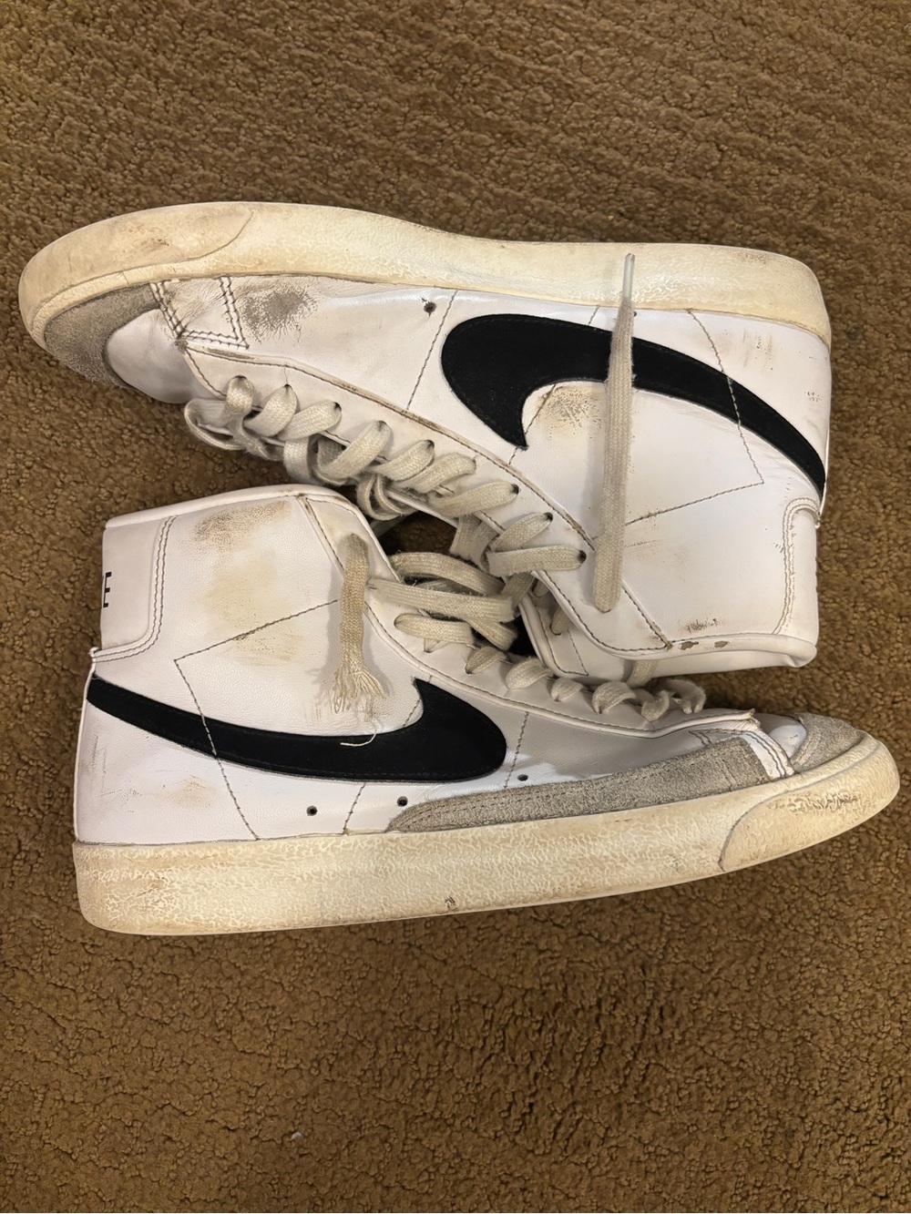 Nike Blazers White and Yellow Low-Top Leather Sneakers